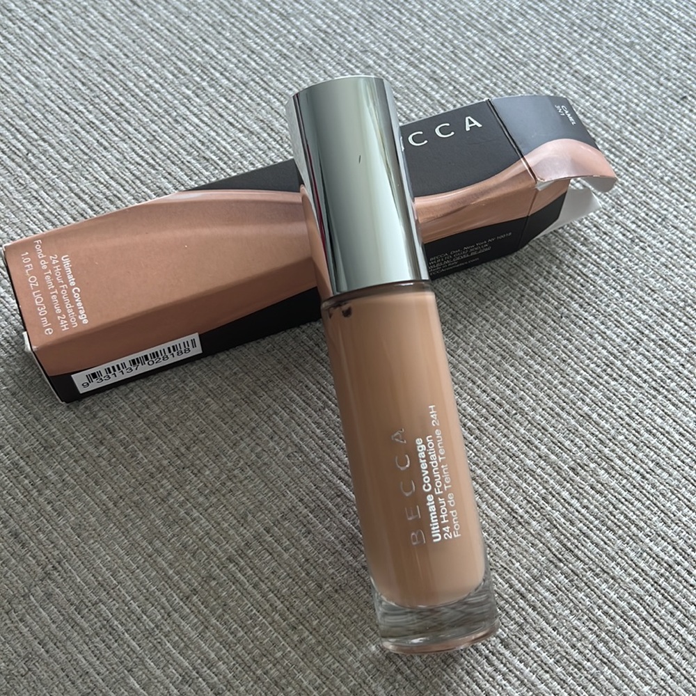 BECCA Ultimate Coverage 24 Hour Foundation - Camel